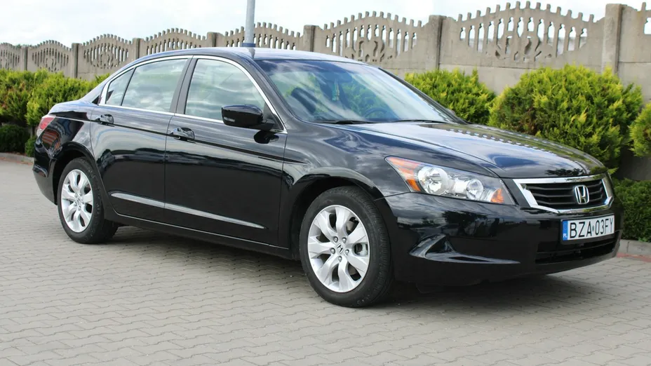 HONDA Accord -