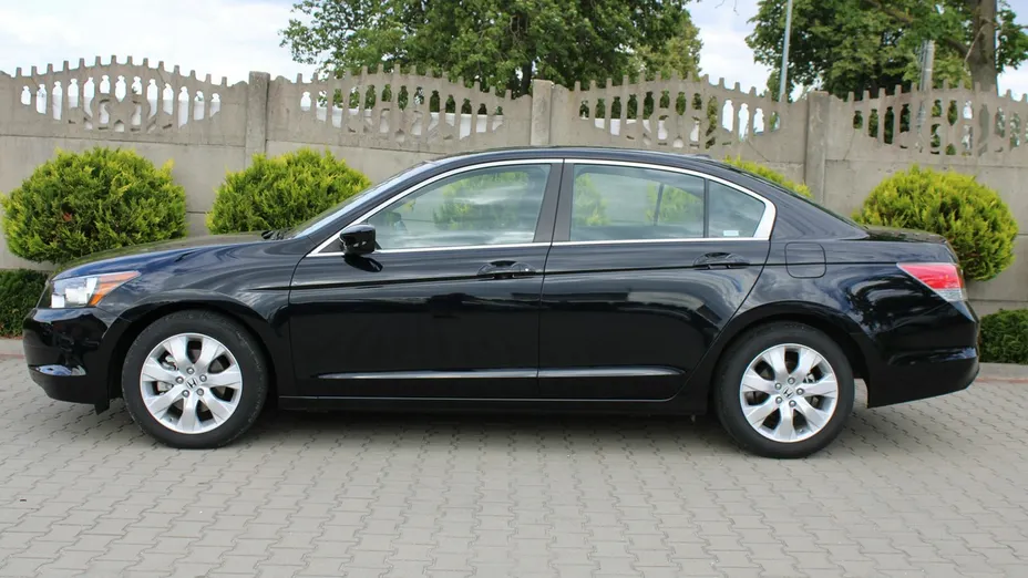 HONDA Accord -