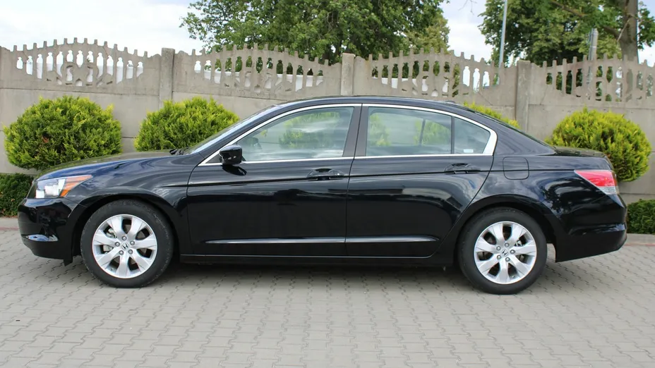 HONDA Accord -
