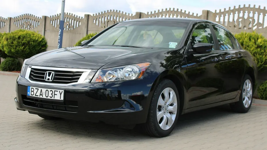 HONDA Accord -