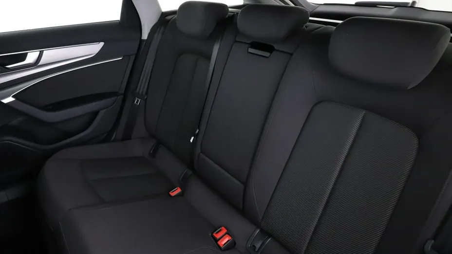 AUDI A6 -