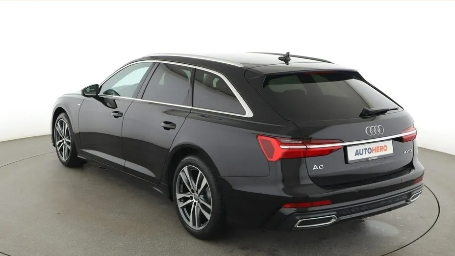 AUDI A6 -