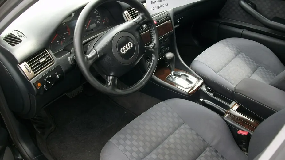 AUDI A6 Avant -
