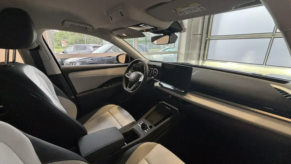 VOLKSWAGEN T-ROC -