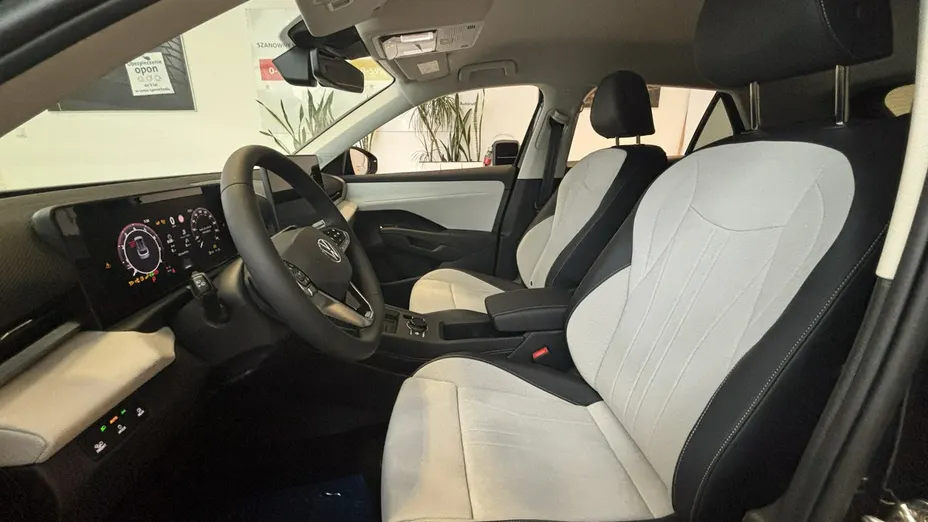 VOLKSWAGEN T-ROC -