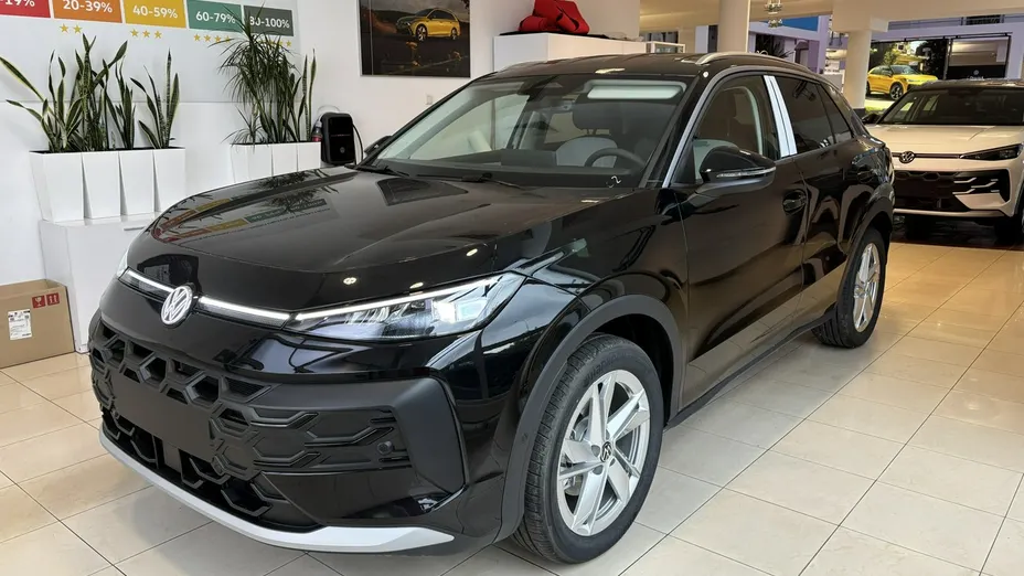 VOLKSWAGEN T-ROC -