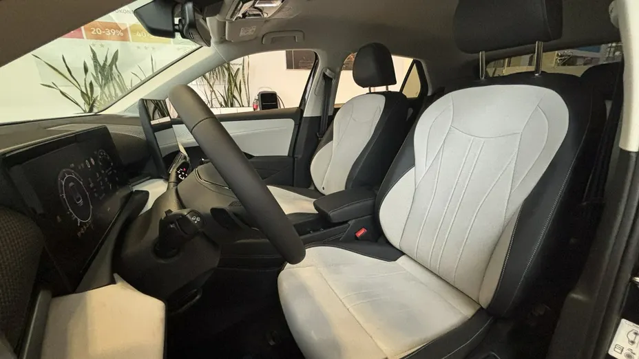 VOLKSWAGEN T-ROC -