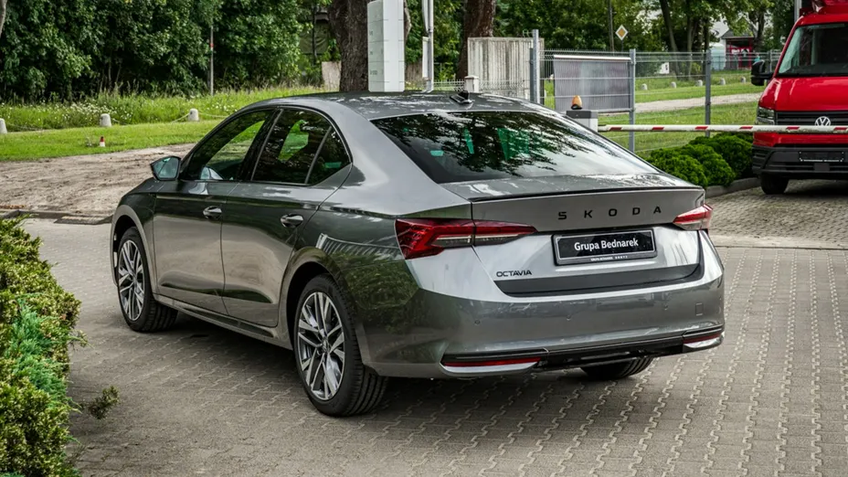 SKODA Octavia -