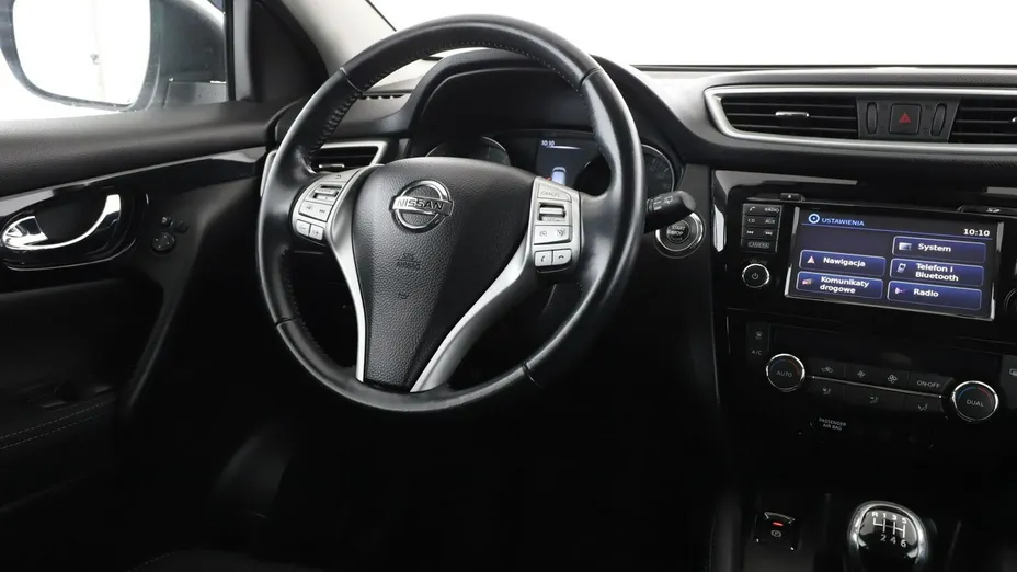 NISSAN Qashqai -