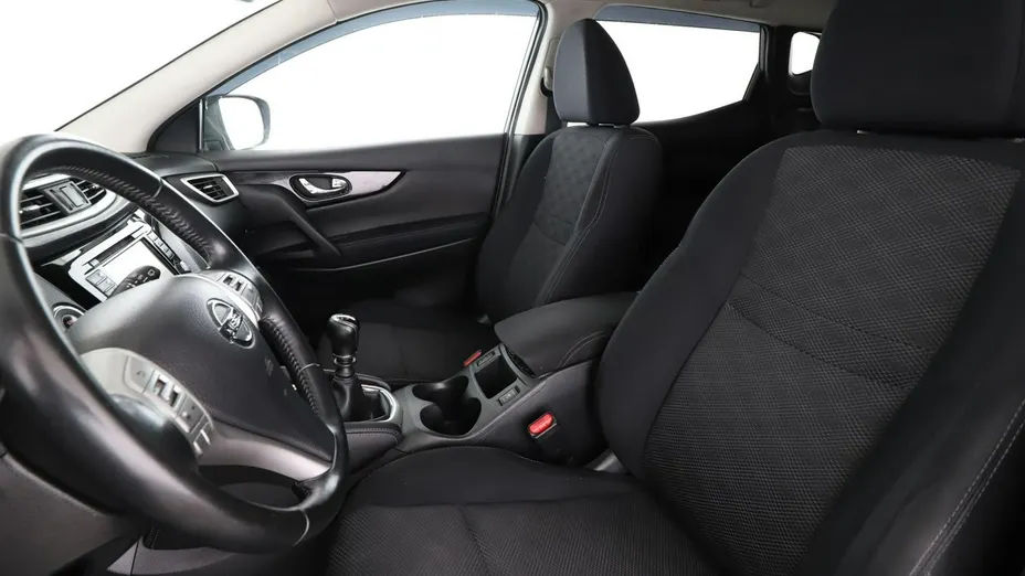 NISSAN Qashqai -