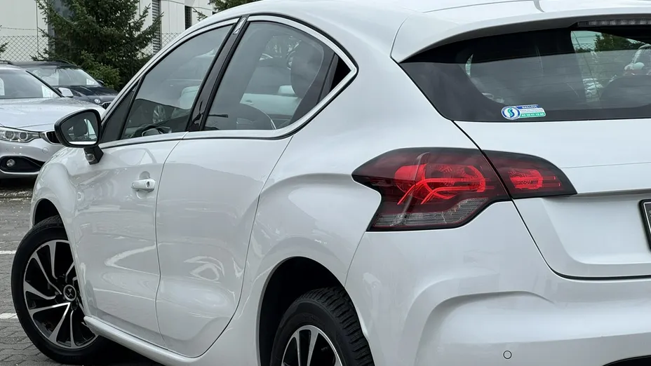 DS DS4 -