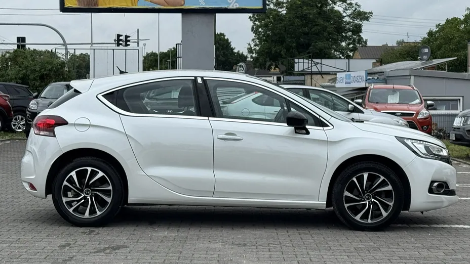 DS DS4 -