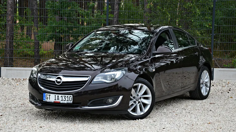 OPEL Insignia -