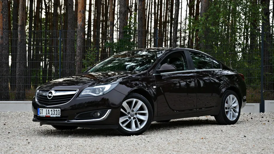 OPEL Insignia -