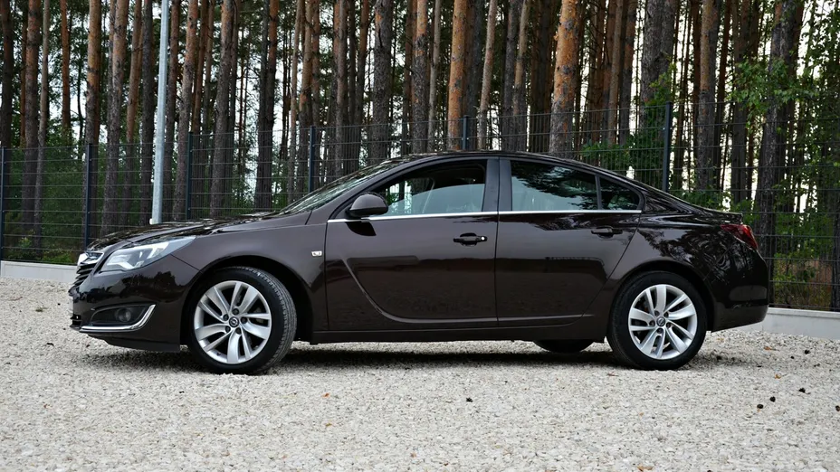 OPEL Insignia -