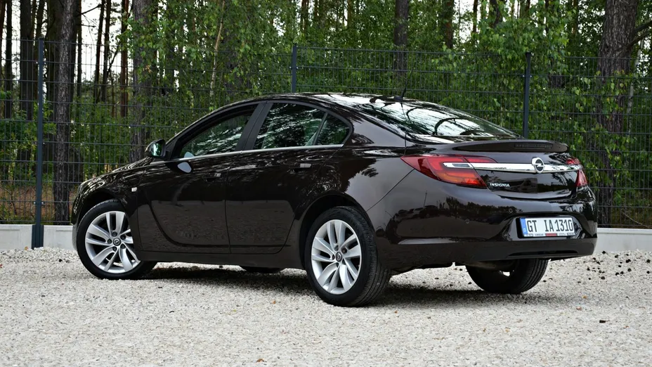 OPEL Insignia -