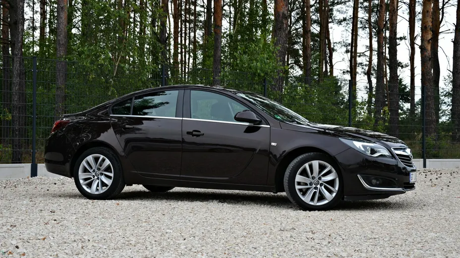 OPEL Insignia -