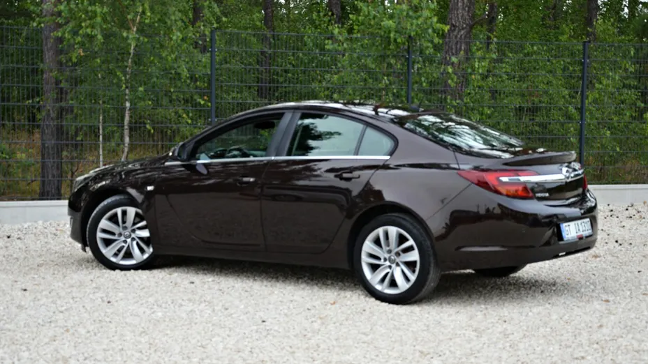 OPEL Insignia -