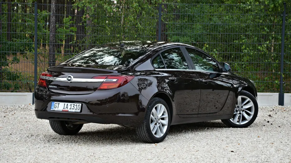 OPEL Insignia -
