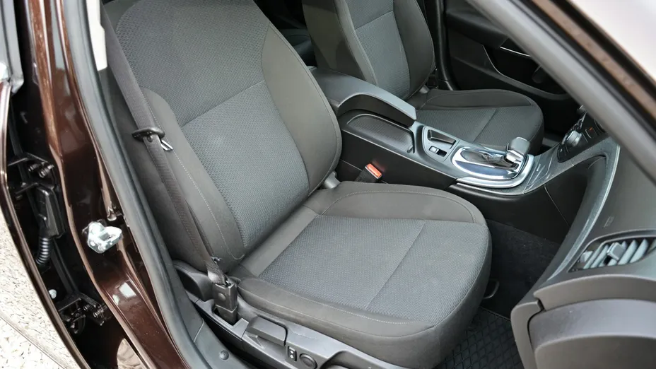 OPEL Insignia -