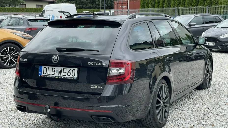 SKODA Octavia -