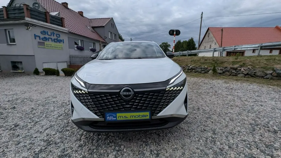 NISSAN Qashqai -