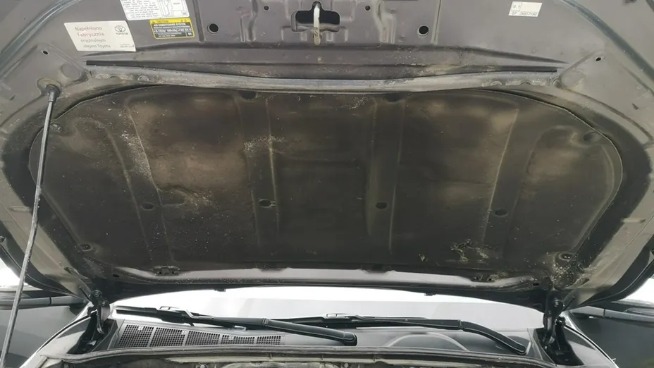 TOYOTA HiLux -