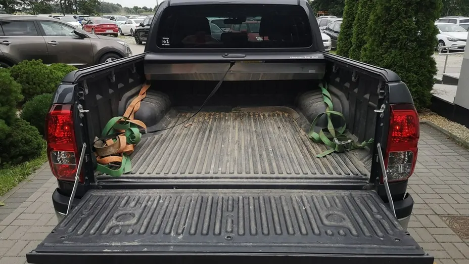 TOYOTA HiLux -
