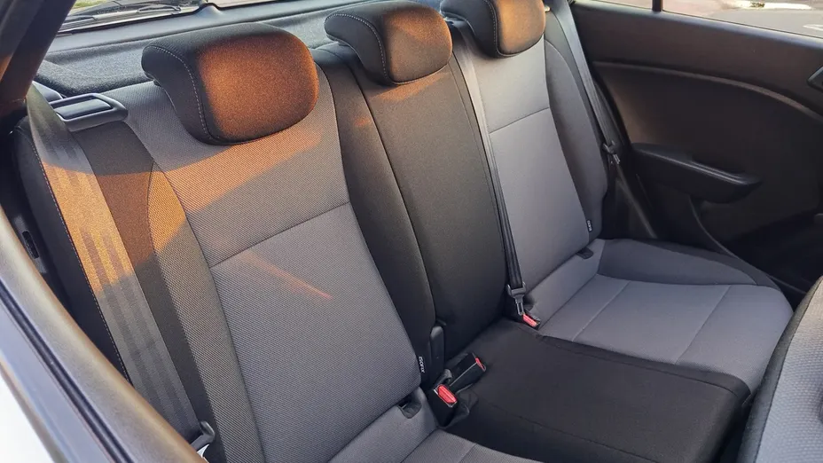 HYUNDAI i20 -