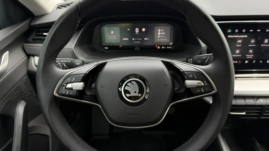 SKODA Octavia -
