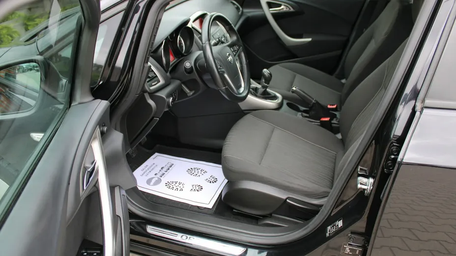 OPEL Astra -