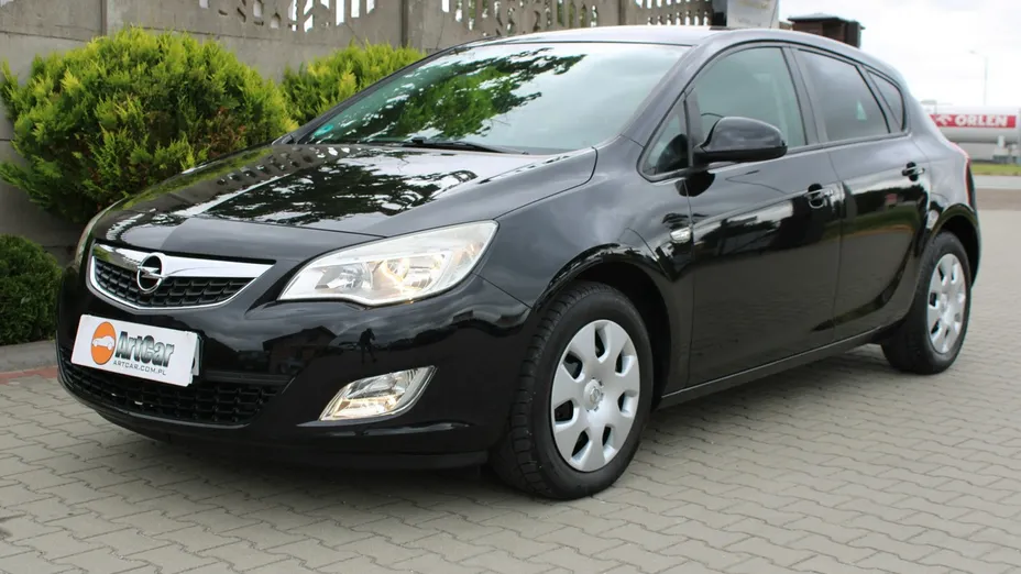 OPEL Astra -