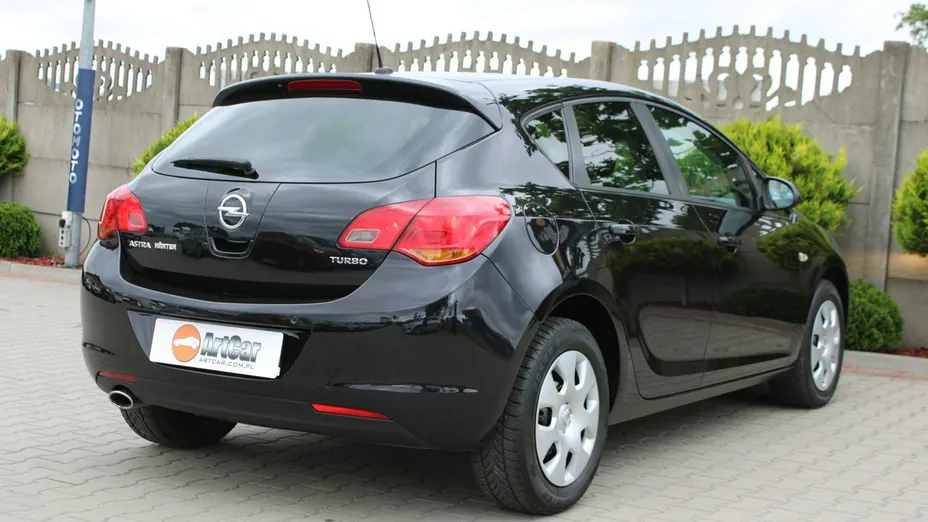 OPEL Astra -