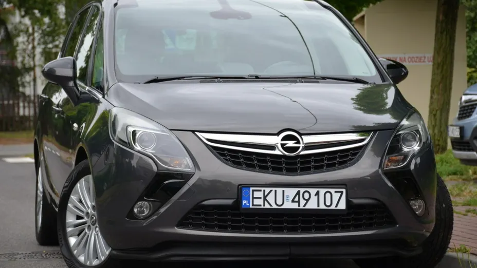 OPEL Zafira -