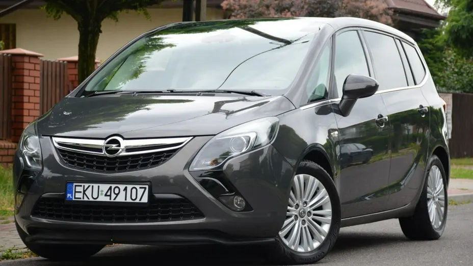 OPEL Zafira -