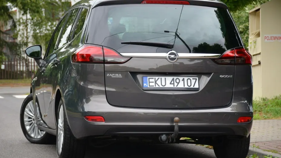 OPEL Zafira -