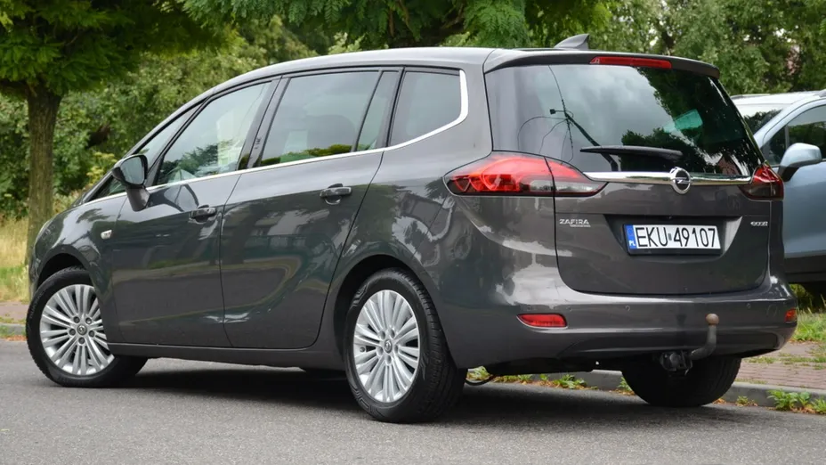 OPEL Zafira -
