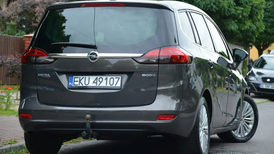 OPEL Zafira -