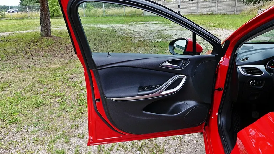 OPEL Astra -
