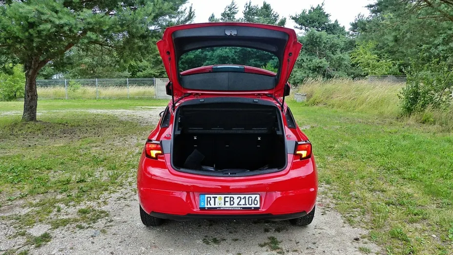 OPEL Astra -
