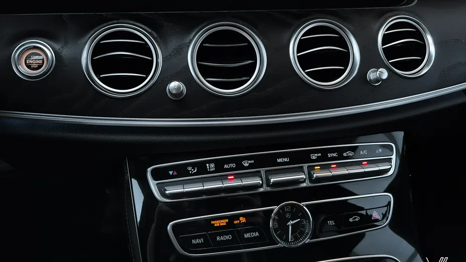 MERCEDES-BENZ E Klasa -