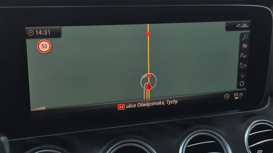 MERCEDES-BENZ E Klasa -
