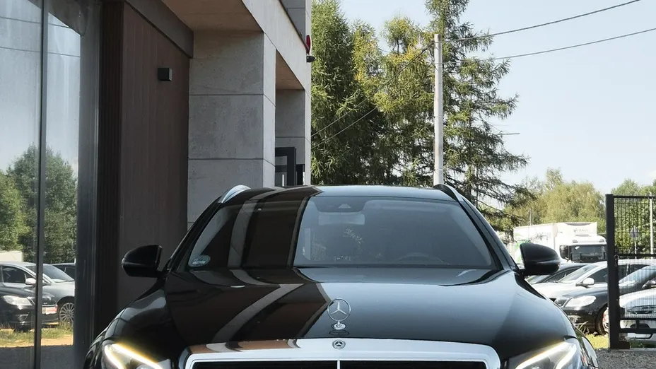 MERCEDES-BENZ E Klasa -
