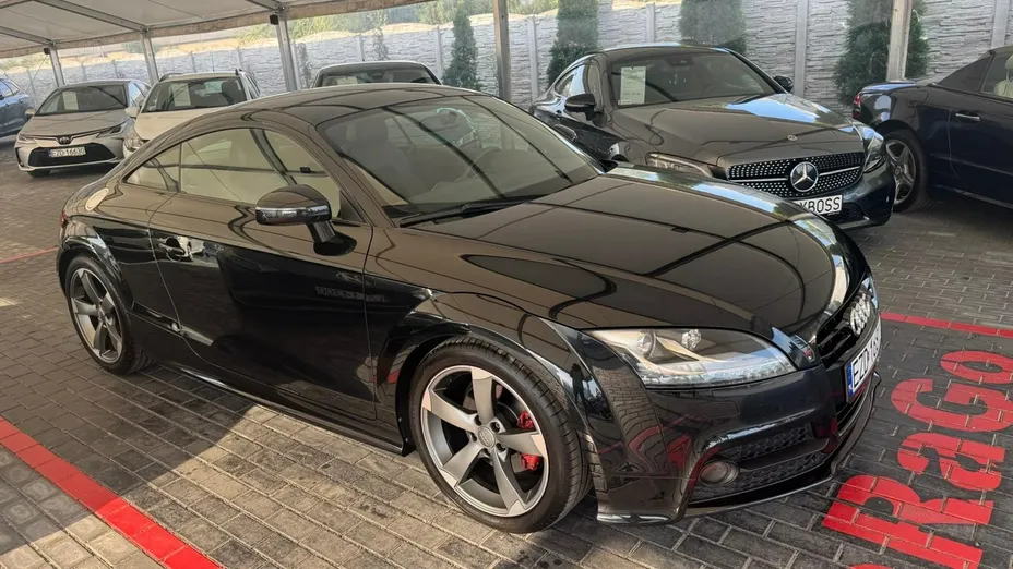 AUDI TT -