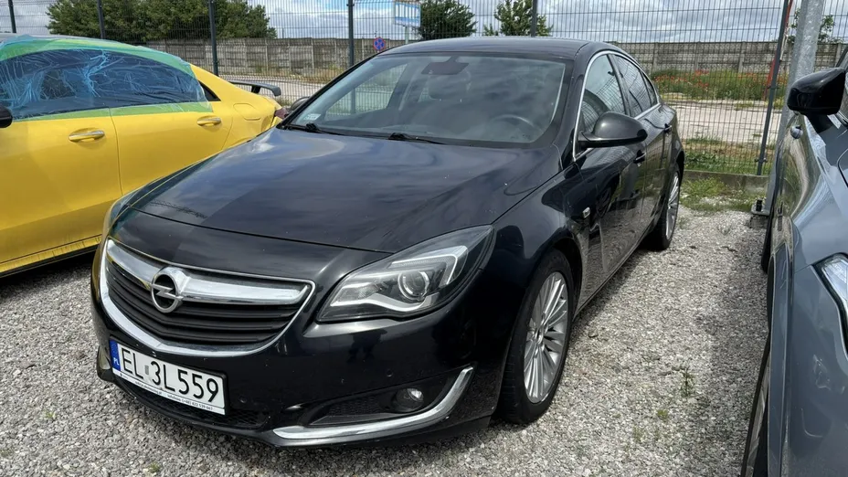 OPEL Insignia -