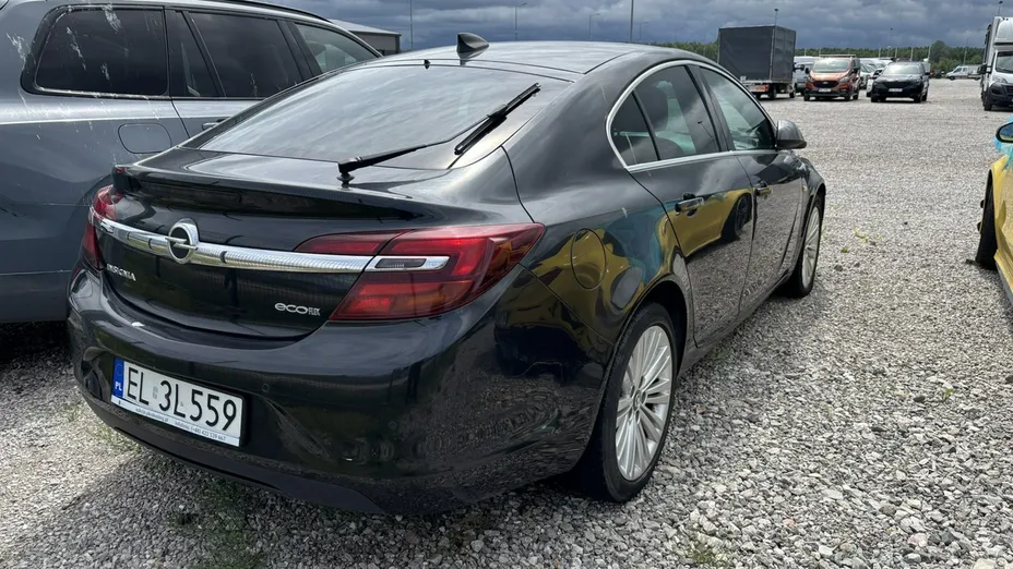 OPEL Insignia -