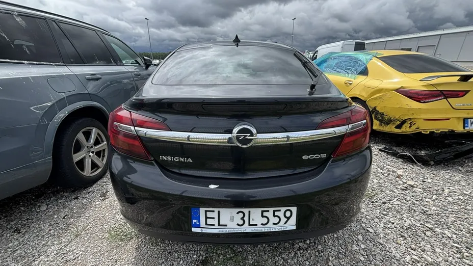 OPEL Insignia -
