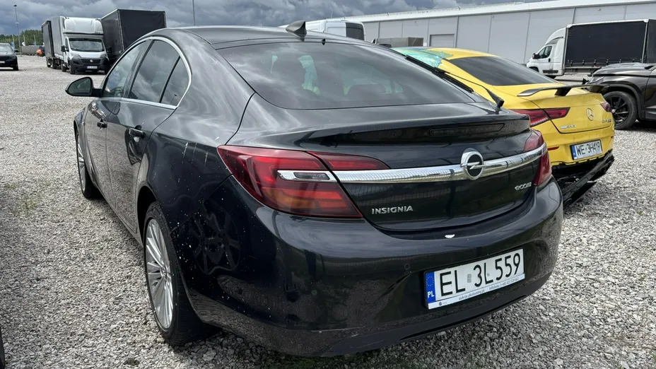 OPEL Insignia -