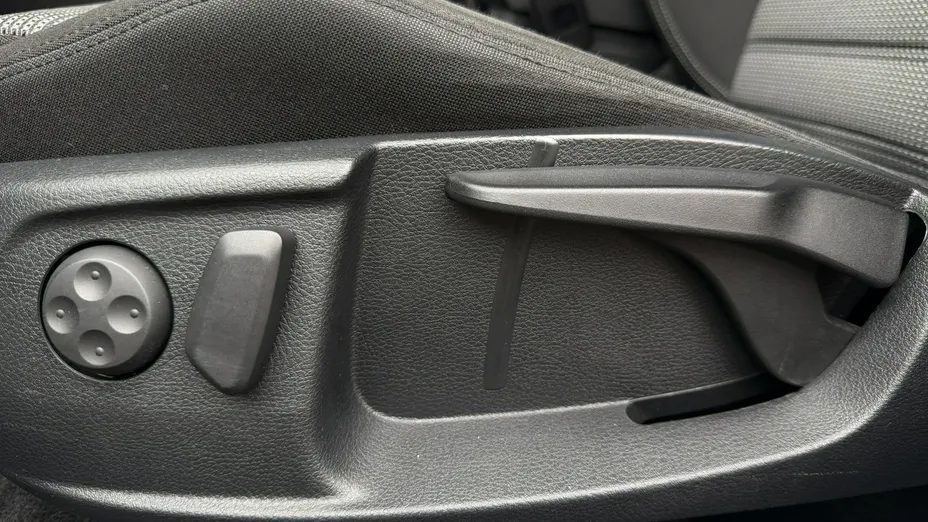 VOLKSWAGEN CC -
