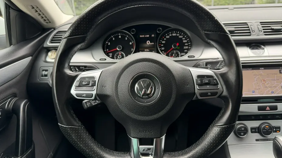 VOLKSWAGEN CC -
